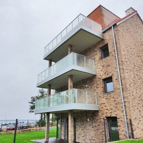 Bezrámové rámové balkónové systémy, výrobca Poľsko