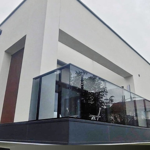 Bezrámové rámové balkónové systémy, výrobca Poľsko