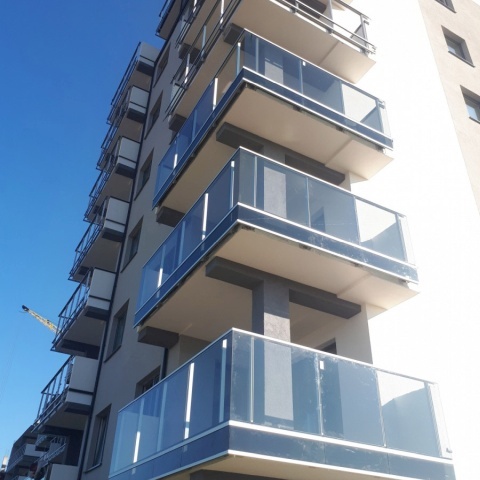 Bezrámové rámové balkónové systémy, výrobca Poľsko